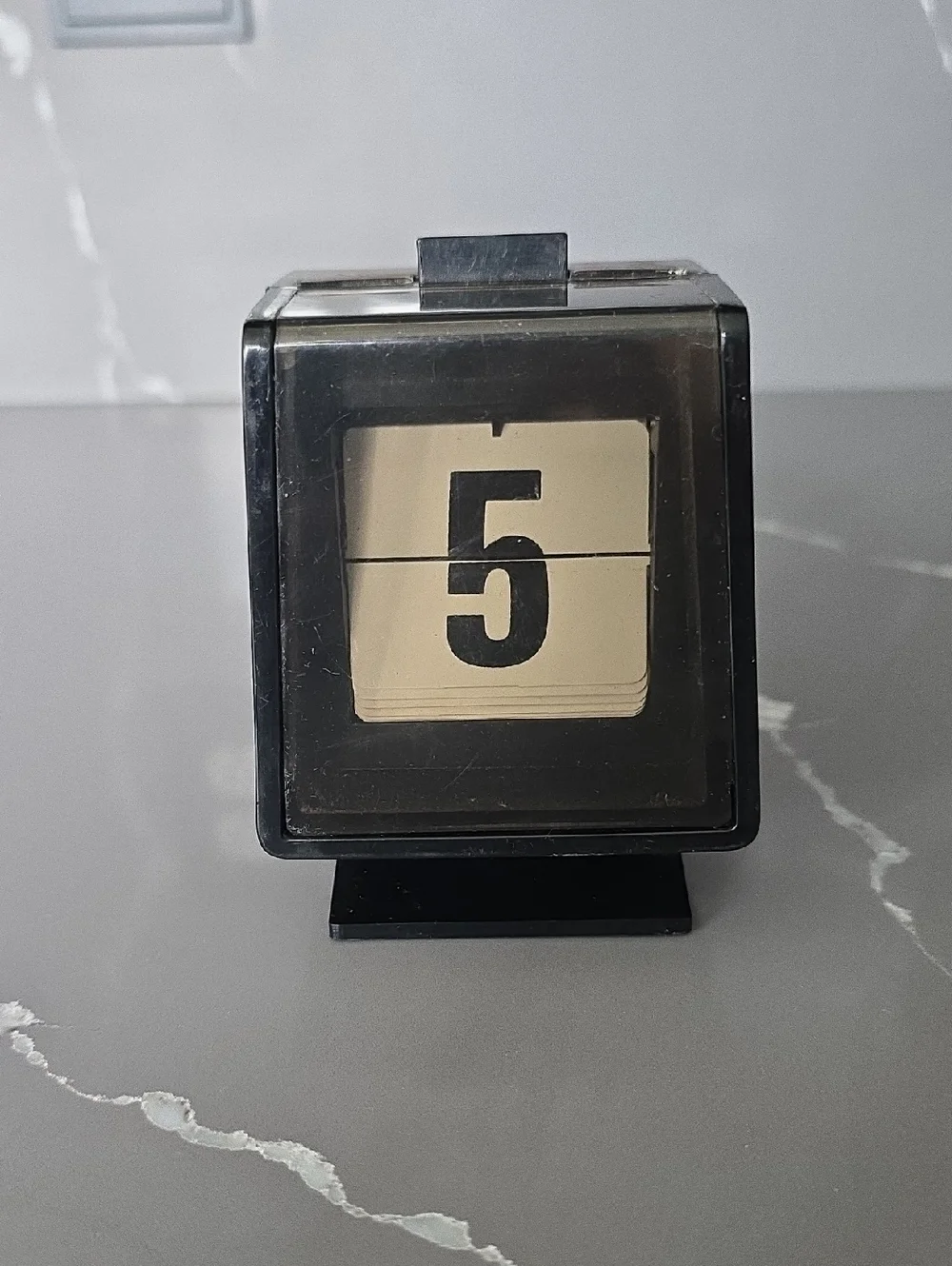 Vintage Park Sherman Desk Calendar with Push Button